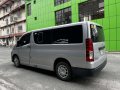 2020 Toyota Hiace Commuter Deluxe 3.0-2