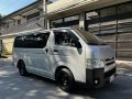 Toyota Hiace Commuter 3.0 Engine silver-0