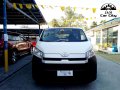 Selling White 2020 Toyota Hiace  Commuter Deluxe second hand-2