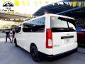Selling White 2020 Toyota Hiace  Commuter Deluxe second hand-4