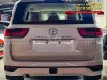 2023 TOYOTA LAND CRUISER LC300 VX 4.0L GAS DUBAI-6