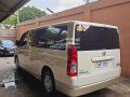 2021 Toyota Hiace Commuter Deluxe 2.8 MT Manual Diesel-3