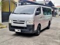 Toyota Hi Ace Commuter 3.0L 2016 mt-1