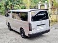 Toyota Hi Ace Commuter 3.0L 2016 mt-4