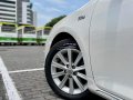 Pearl White Pristine Condition! 2013 Toyota Camry 2.5V Automatic Gas-9