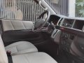 2017-2018 Toyota Hiace GL Grandia 3.0 monotone A/T-16