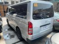 Toyota Hiace Commuter 2023-4