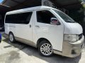2011 Toyota Hi-Ace GL GRANDIA 2.5 M/T-1