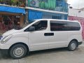 Second hand White 2017 Hyundai Starex  for sale-0