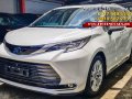 2023 TOYOTA SIENNA LIMITED HYBRID-1