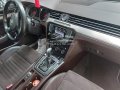 2017 Volkswagen Passat-2