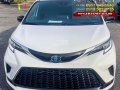 Hot deal! Get this 2023 Toyota Sienna  XSE Hybrid-1