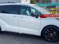 Hot deal! Get this 2023 Toyota Sienna  XSE Hybrid-5