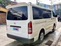 Pre-owned White 2017 Toyota Hiace  Commuter 3.0 M/T for sale-5