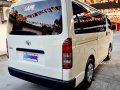 Sell 2021 Toyota Hiace  Commuter 3.0 M/T in White-4