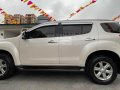 Doctor owned. Top of the Line. Pearl White. 3.0L Isuzu MU-X LS-A AT. Premium Warranty Inspected -4