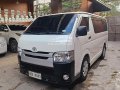 2017 Toyota Hiace Commuter 3.0 MT Manual Diesel-2