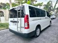 Toyota Hiace Commuter Deluxe 2022 MT-4