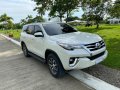 Toyota Fortuner V 4x2 Diesel Pearl White-2