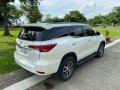 Toyota Fortuner V 4x2 Diesel Pearl White-4