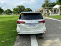 Toyota Fortuner V 4x2 Diesel Pearl White-5