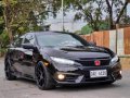 2017 Honda Civic 1.8 E fully loaded -1