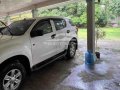 2016 ISUZU MUX 2.5 M/T Pearl White-0