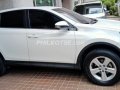 Selling Pearl white 2014 Toyota RAV4  2.5 Active 4X2 AT-1