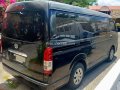 Pre-owned 2017 Toyota Hiace Super Grandia Fabric 2.8 AT for sale in good condition-4
