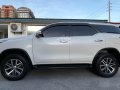 Top of the Line 2017 Toyota Fortuner V AT Pearl White Limited Casa Maintain -9