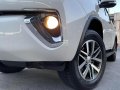Casa Maintain. Low Mileage. Factory Plastic Intact Toyota Fortuner V AT Pearl White-1