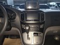 2017 Hyundai Grand Starex CVX Automatic -11
