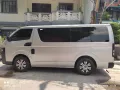 Toyota hi ace commuter 3.0 manual 60k odo no issues desiel and go -6