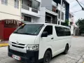 Toyota Hiace Commuter 3.0 2023-4