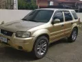 ford escape xls  2004-4