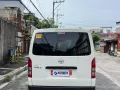 Toyota Hiace Commuter 2023-4