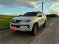 2019 Toyota Fortuner V 4x2 pearl white diesel automatic-1