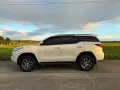 2019 Toyota Fortuner V 4x2 pearl white diesel automatic-0