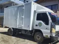 Isuzu Close Van NPR-5