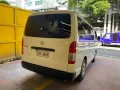 2021 Toyota Hiace Commuter 3.0 Mt-1