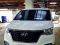 White 2020 Hyundai Grand Starex (Facelifted) 2.5 CRDi GLS AT (with Swivel)  for sale-2