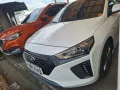 2020 Hyundai Ioniq  Hybrid-1