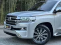 HOT!!! 2018 Toyota Land Cruiser VX LC200 Dubai Version for sale at affordable price-8