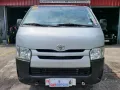 Toyota Hiace 2022 3.0 Commuter Manual-0