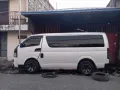 Hiace commuter 2019 -6