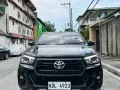 Need to sell Black 2019 Toyota Hilux Pickup second hand-1
