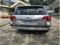 Sell 2015 Toyota Land Cruiser VX 3.3 4x4 AT in Silver-1
