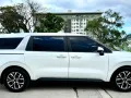 Selling used White 2022 Kia Carnival Wagon by trusted seller-13