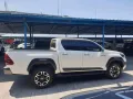 HOT sale! White 2024 Toyota Hilux Pickup cheap price-3