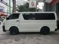 Toyota Hiace Commuter 2021 3.0 Manual-2
